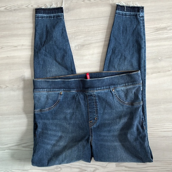 Spanx Distressed Ankle Skinny Jeans, Medium Wash - Picture 2 of 12